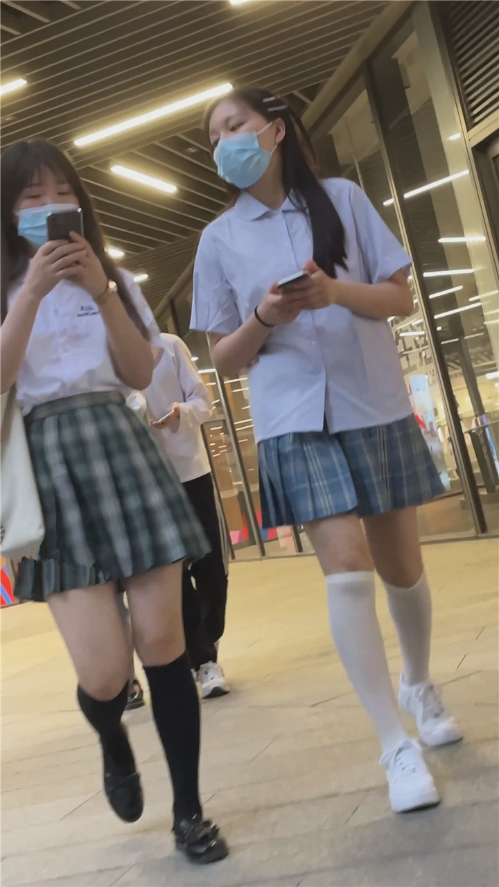 2023年10月KINGK最新街拍美女视频[5.57G]