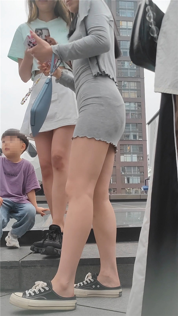2023年8月XLB最新街拍美女视频[44.9G]