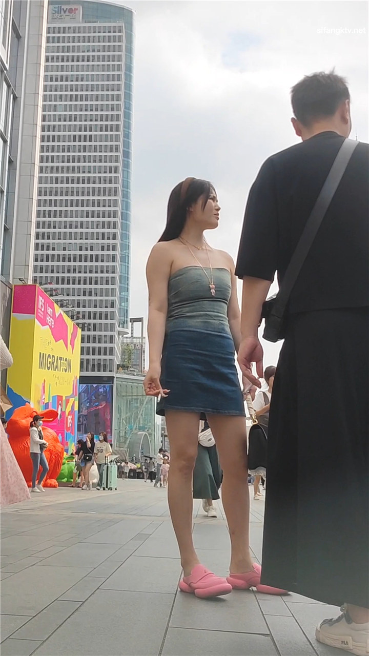 2023年8月XLB最新街拍美女视频[44.9G]