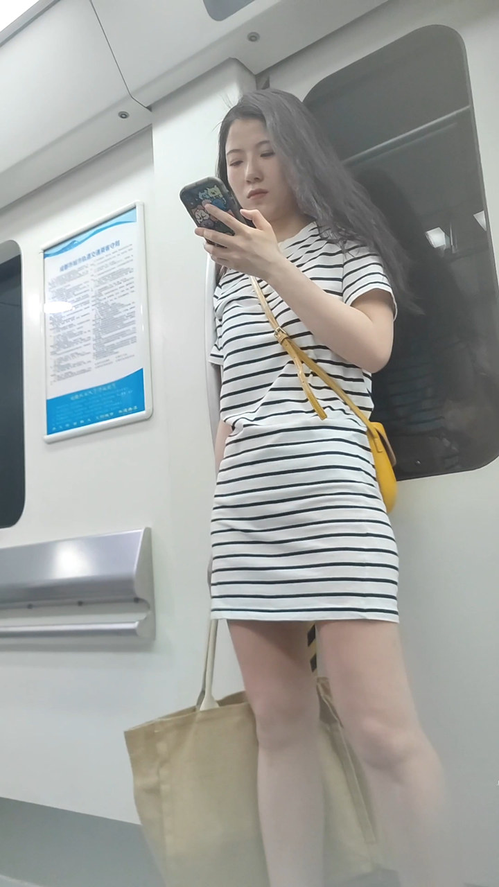 2023年8月XLB最新街拍美女视频[44.9G]