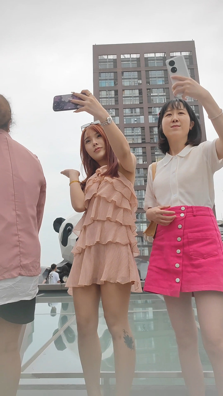 2023年8月XLB最新街拍美女视频[44.9G]
