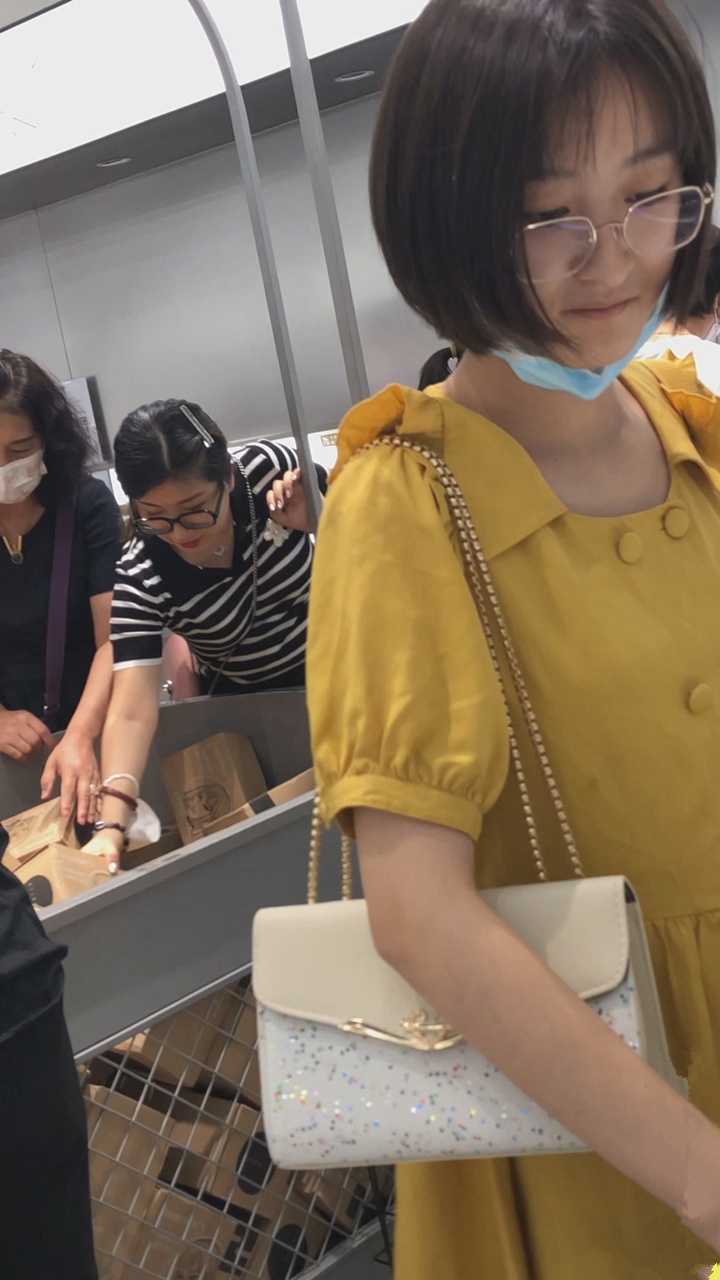 Tian大师街拍美女高清视频[7.25G]