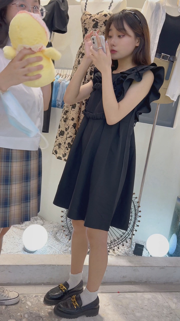 2023年5月KFC最新街拍美女视频[34.5G]