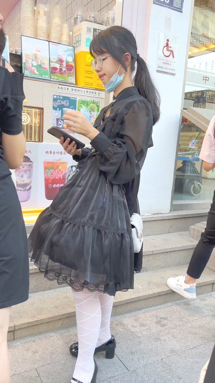 2023年11月KFC最新街拍美女视频[31.9G]