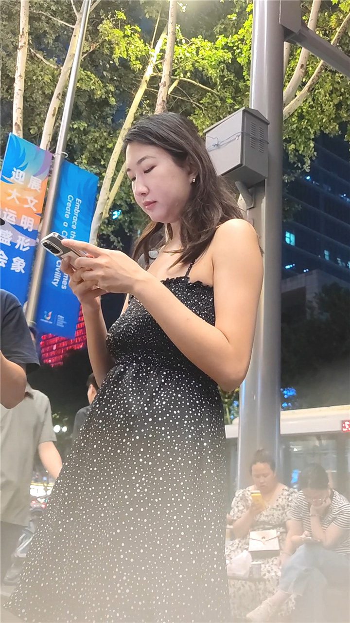 2023年9月XLB最新街拍美女视频[16.1G]