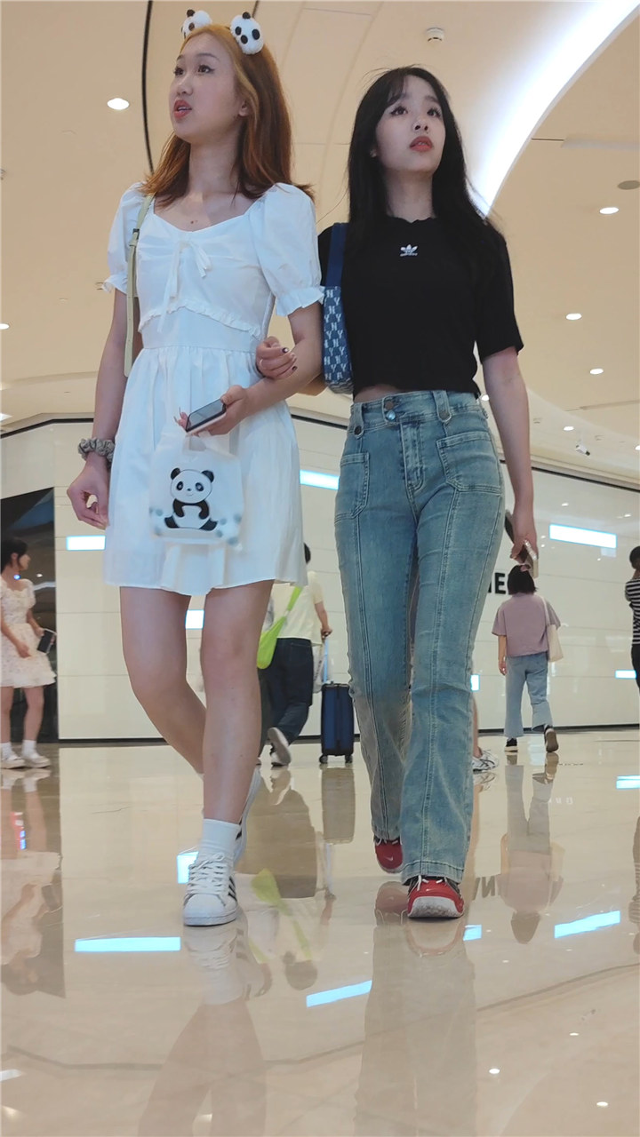2023年9月XLB最新街拍美女视频[16.1G]