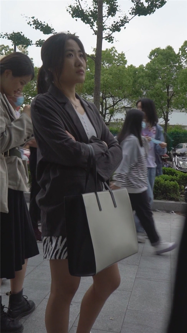 2023年12月YZW最新街拍美女视频[15.9G]
