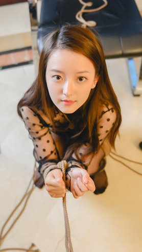 英英 (30P)[91M/JPG]