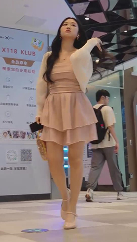 粉裙美女[101M/MP4]