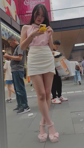 【悟空CD】连衣裙美女[34M/MP4]