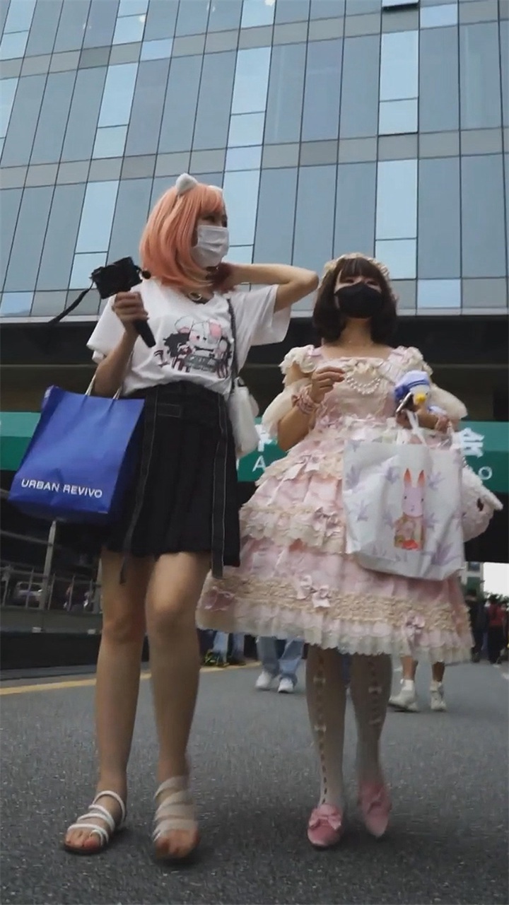 华尔兹大师2020街拍美女合集[6.77G]