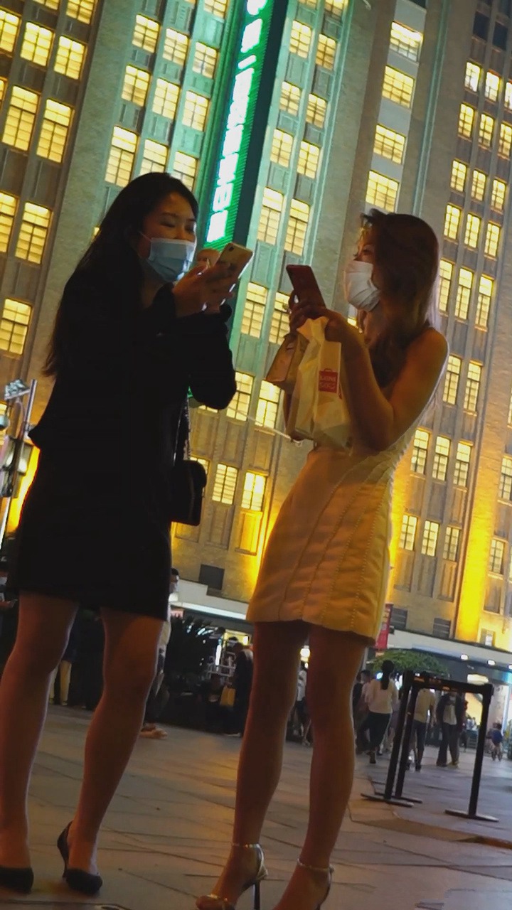 华尔兹大师2020街拍美女合集[6.77G]