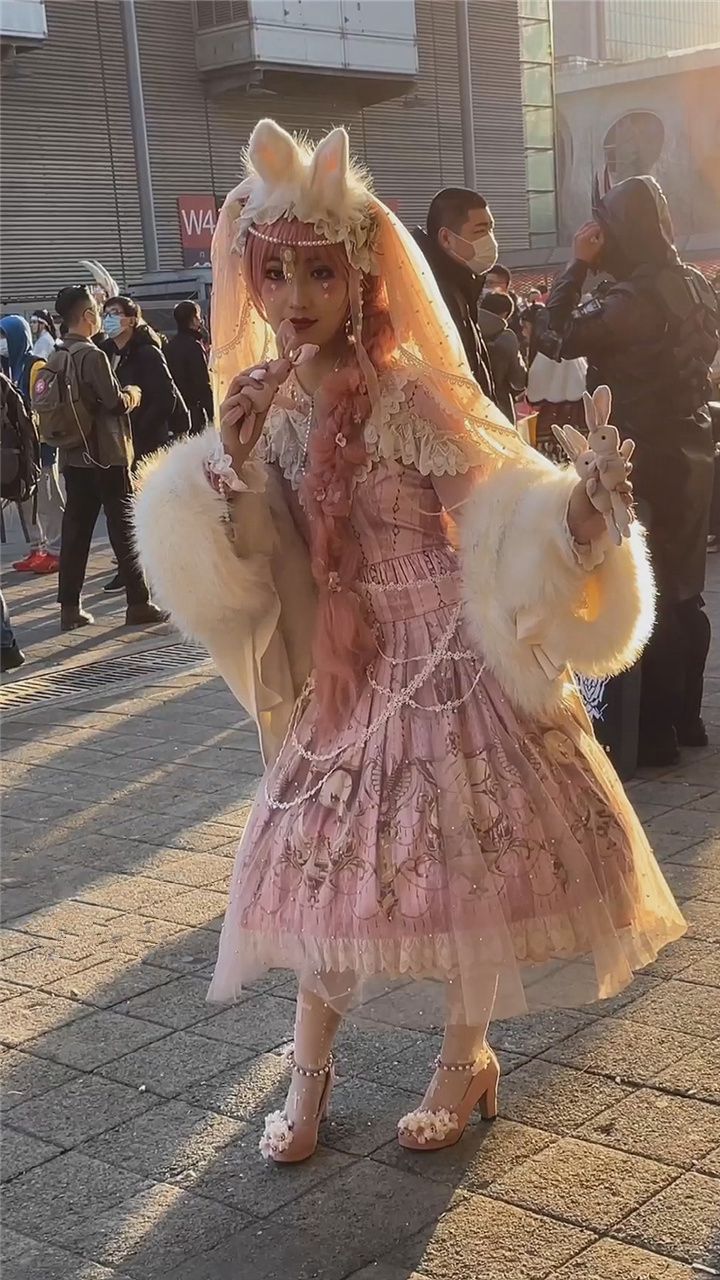 华尔兹大师2020街拍美女合集[6.77G]