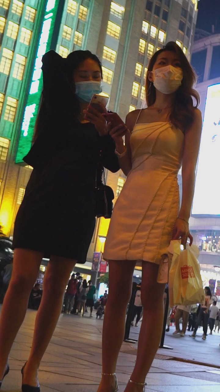 华尔兹大师2020街拍美女合集[6.77G]