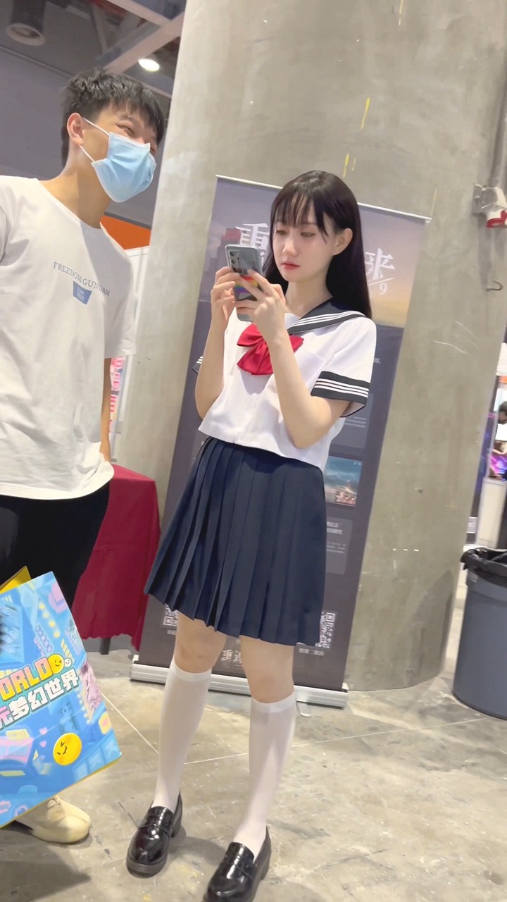 2024年1月KFC最新街拍美女视频[32.4G]
