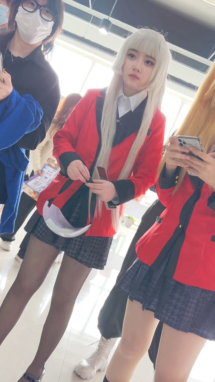2024年1月KFC最新街拍美女视频[32.4G]