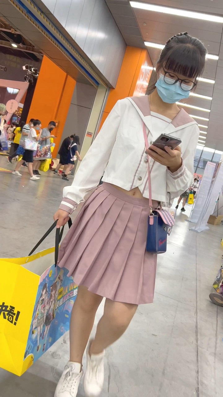 2024年1月KFC最新街拍美女视频[32.4G]