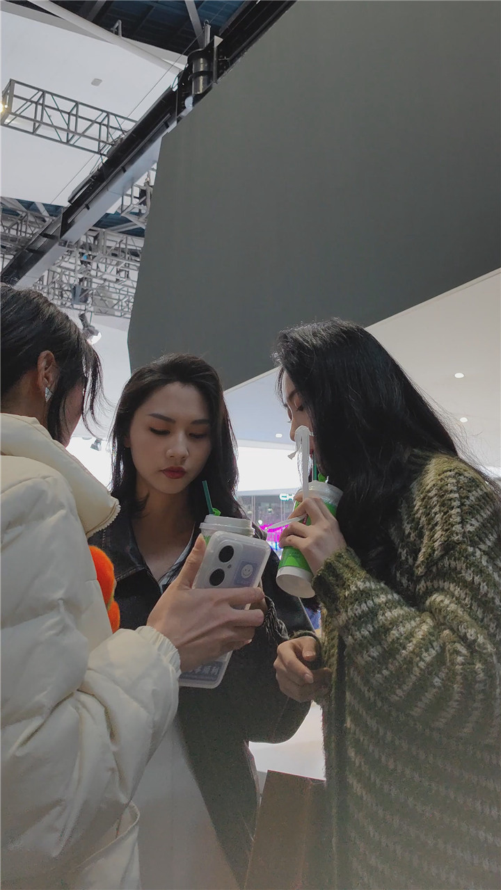 元宵节最新车展美女4K视频[13.3G]