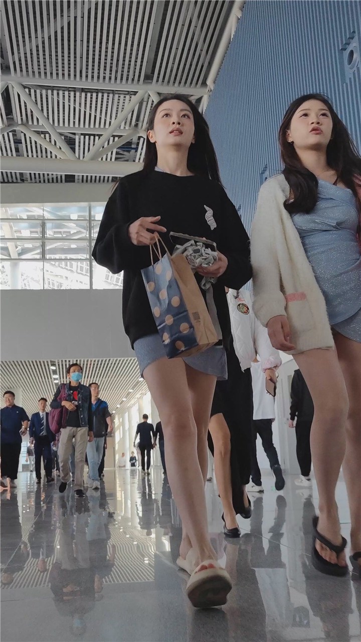 元宵节最新车展美女4K视频[13.3G]