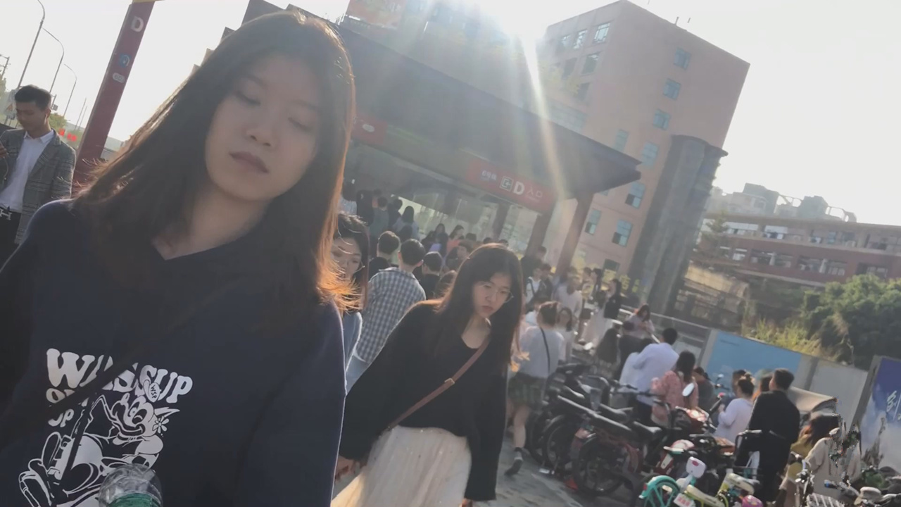 Boge大师商场地铁美女视频闪光灯1-3季[5.49G]