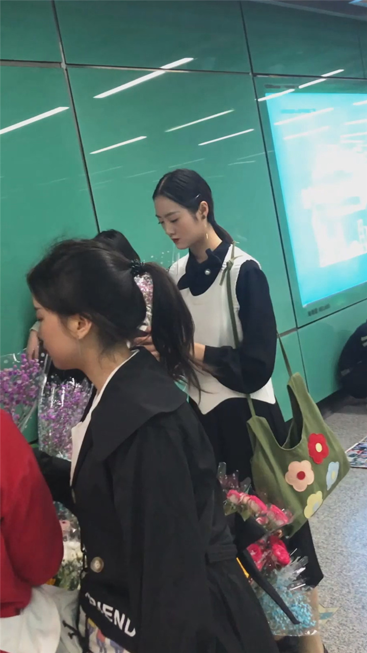 Boge大师商场地铁美女视频闪光灯1-3季[5.49G]