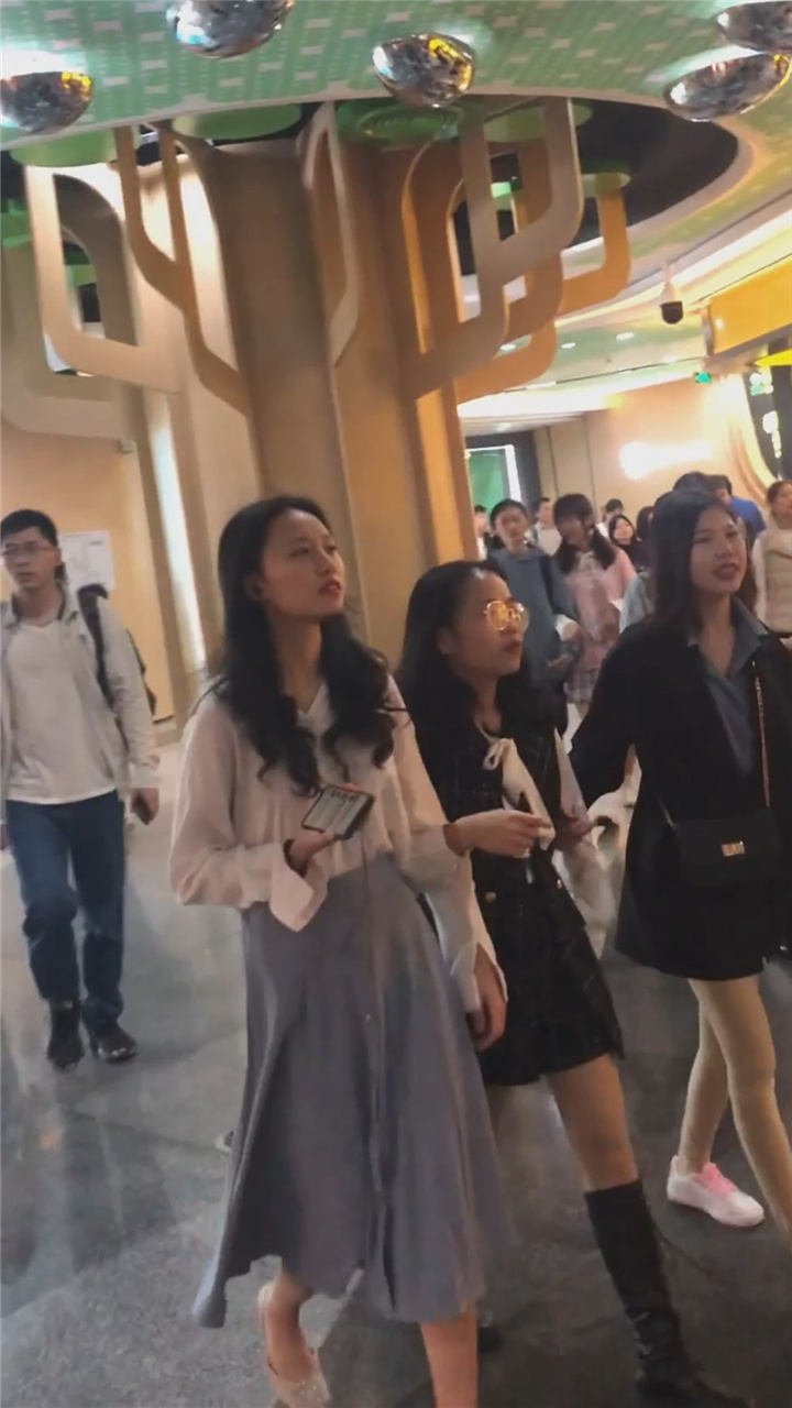Boge大师商场地铁美女视频闪光灯1-3季[5.49G]