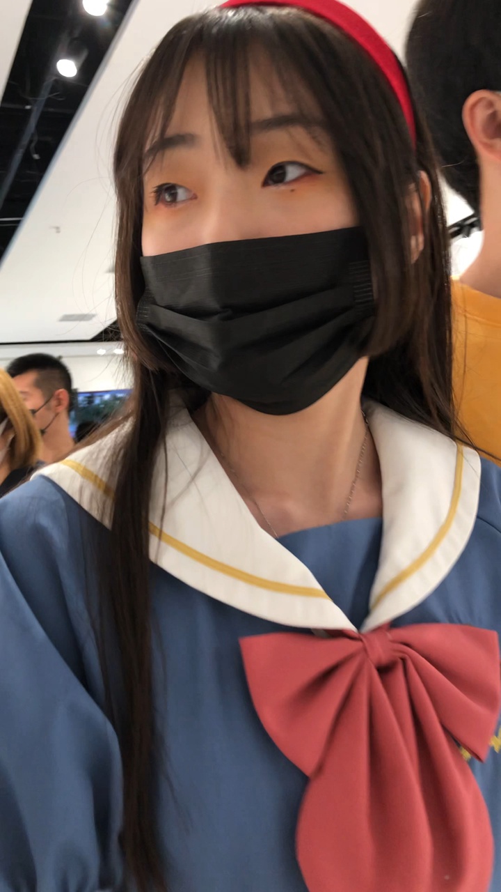 2021年极品街拍美女4K无水印视频[28.3G]