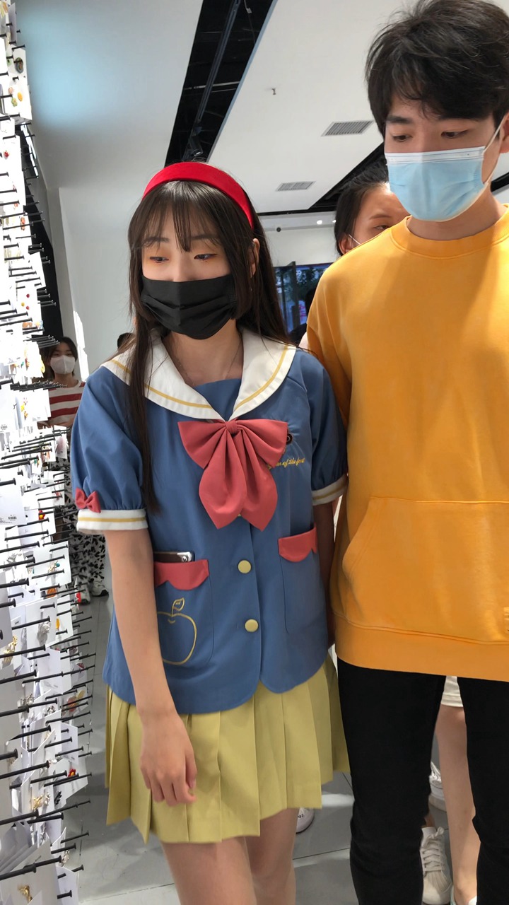 2021年极品街拍美女4K无水印视频[28.3G]