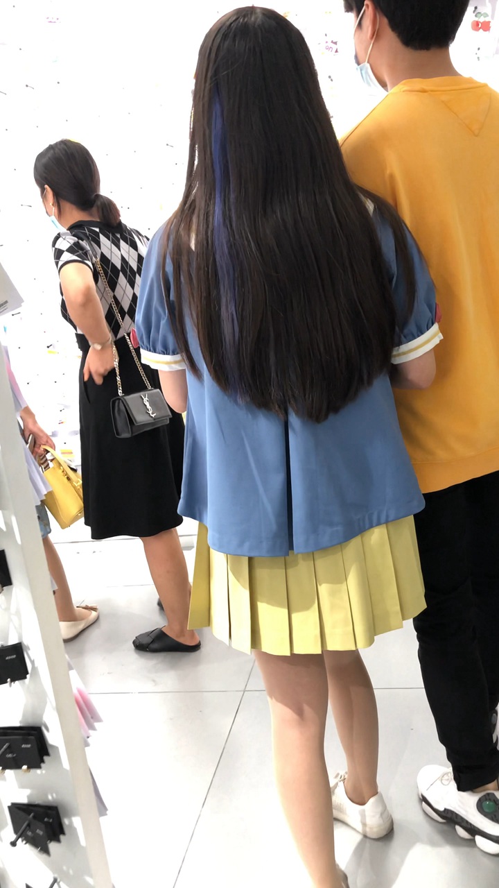 2021年极品街拍美女4K无水印视频[28.3G]