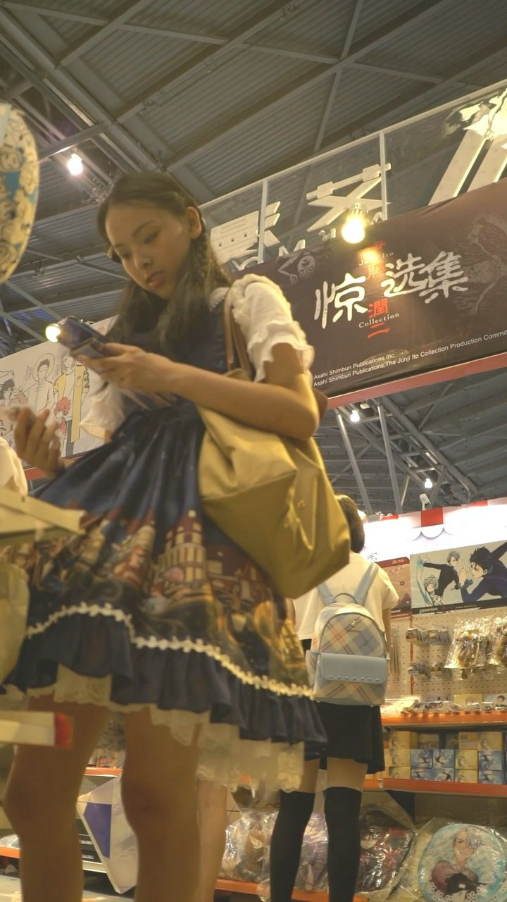 华尔兹大师2018街拍美女合集共151部[16.5G]