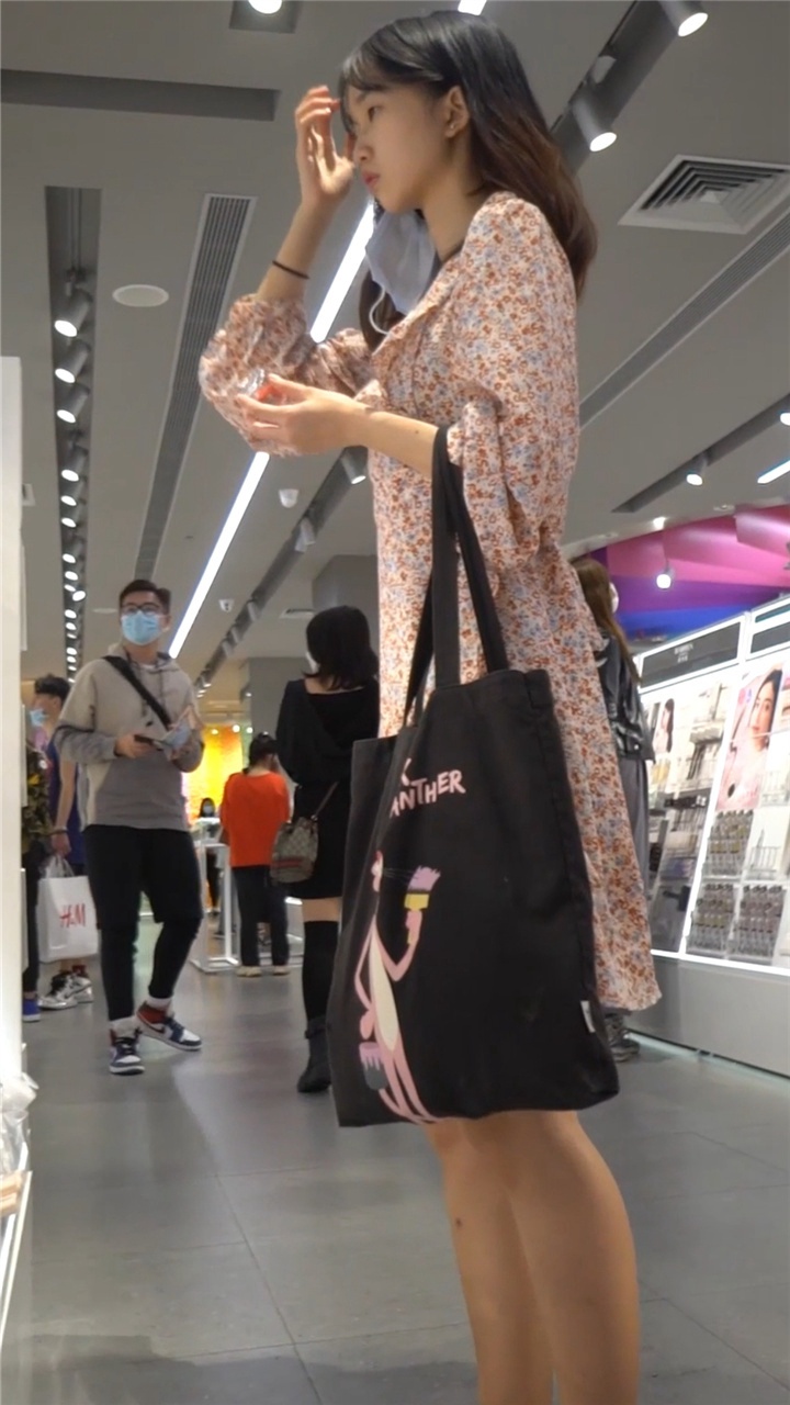 2022年5月樱之舞最新街拍美女视频[21.2G]