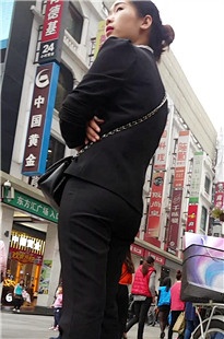 最新OL职业装西裤美眉[955M/MP4]