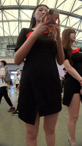 黑裙美女[2.29G/MP4]