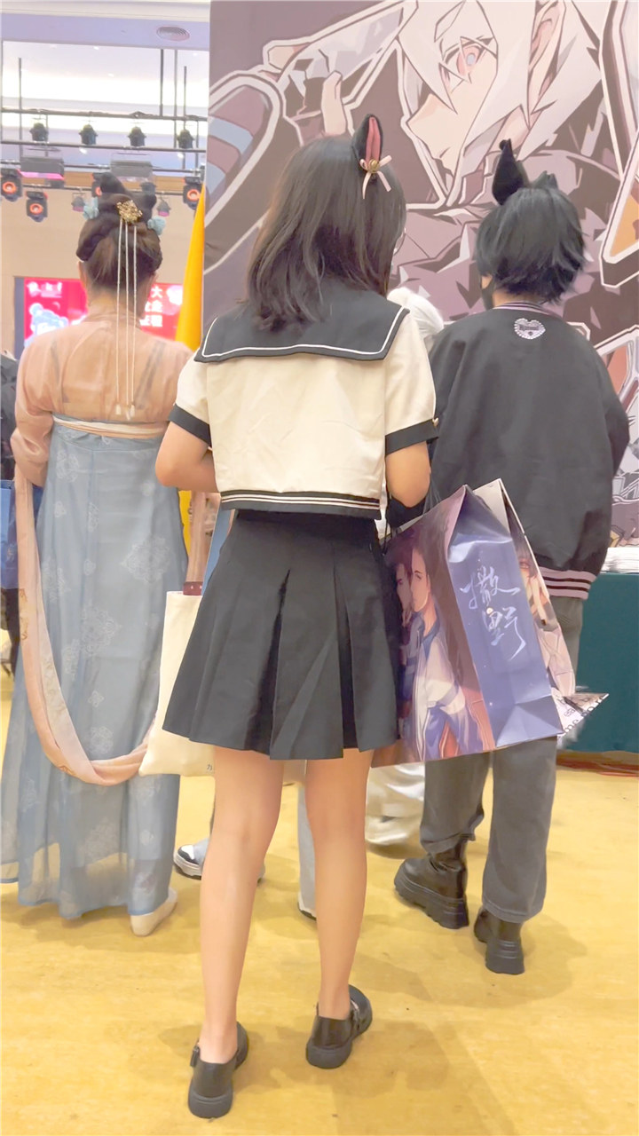 2023年9月KFC最新街拍美女视频[21.8G]