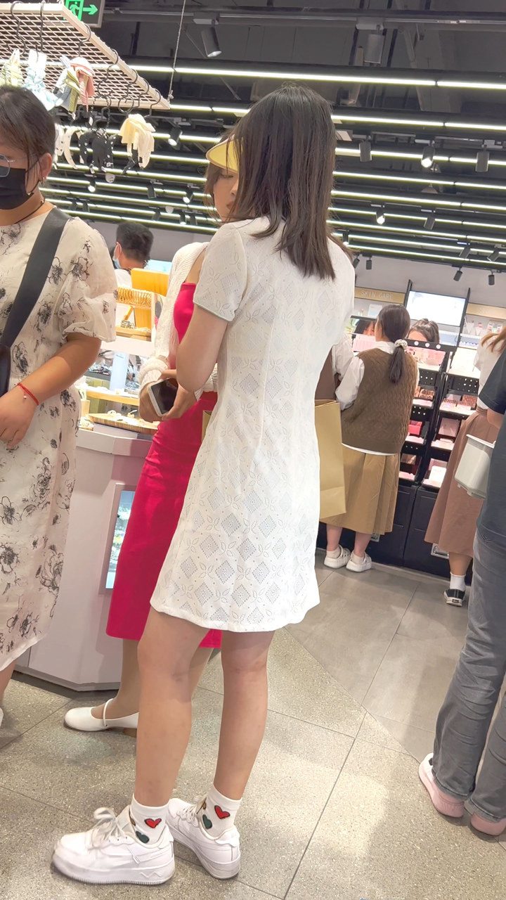 2023年9月KFC最新街拍美女视频[21.8G]