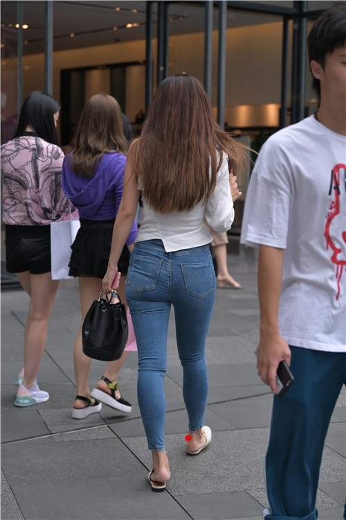 紧牛小姐姐(37P)[465M/JPG]