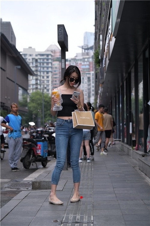 紧身牛仔裤姐妹(58P)[1.33G/JPG]