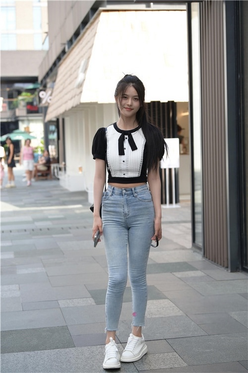 青春紧牛美女(256P)[6G/JPG]