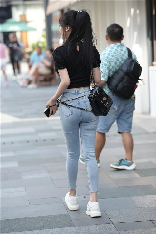 青春紧牛美女(256P)[6G/JPG]