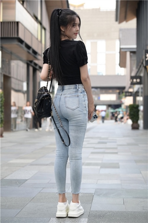 青春紧牛美女(256P)[6G/JPG]