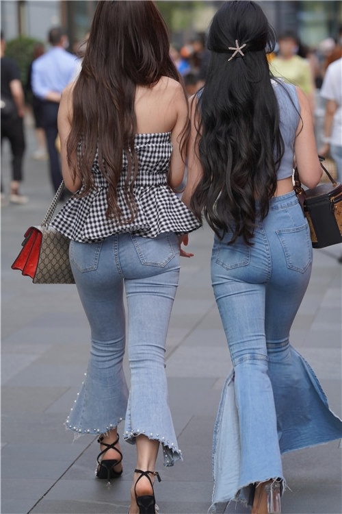 两个紧牛美女(80P)[1.11G/JPG]