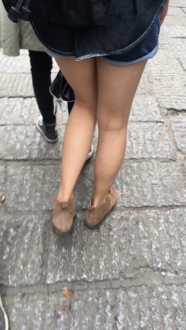 街拍热裤MTMM [158M/MOV]