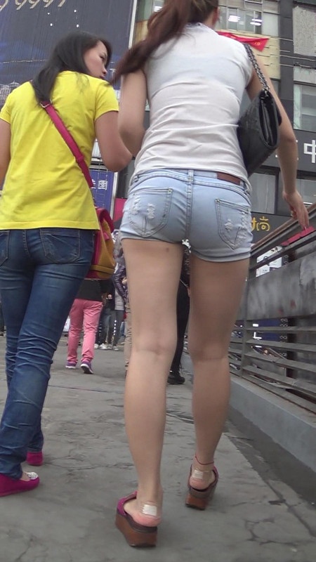 裸腿蓝牛热裤[509M/MP4]