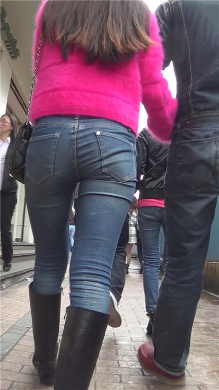 红衣牛仔长裤[349M/MP4]