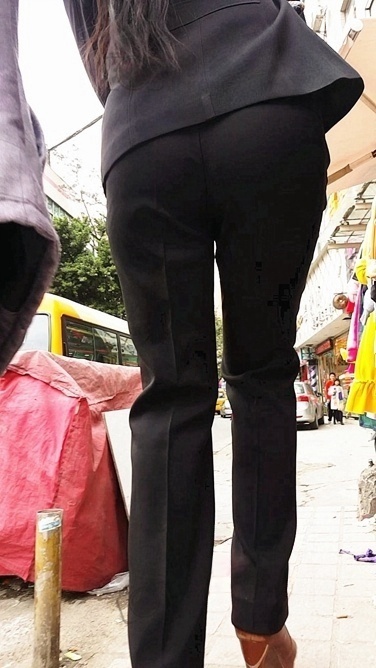 职业装OL臀部好圆[205M/MP4]