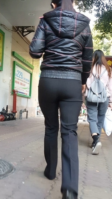 丝滑OL职业装[391M/MP4]