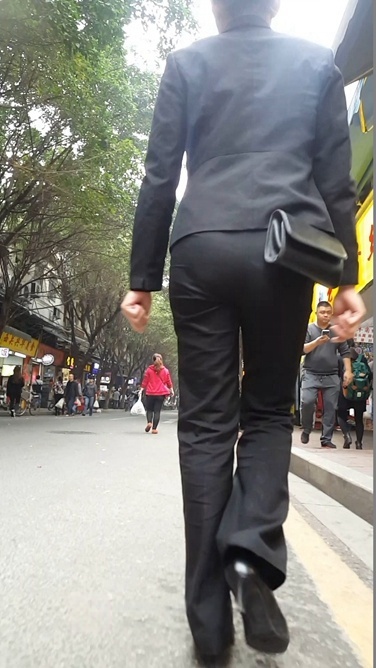 黑色西装职业装OL步伐勿勿[1.08G/MP4]