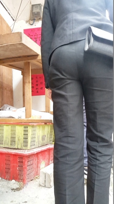 黑色西装职业装OL步伐勿勿[1.08G/MP4]