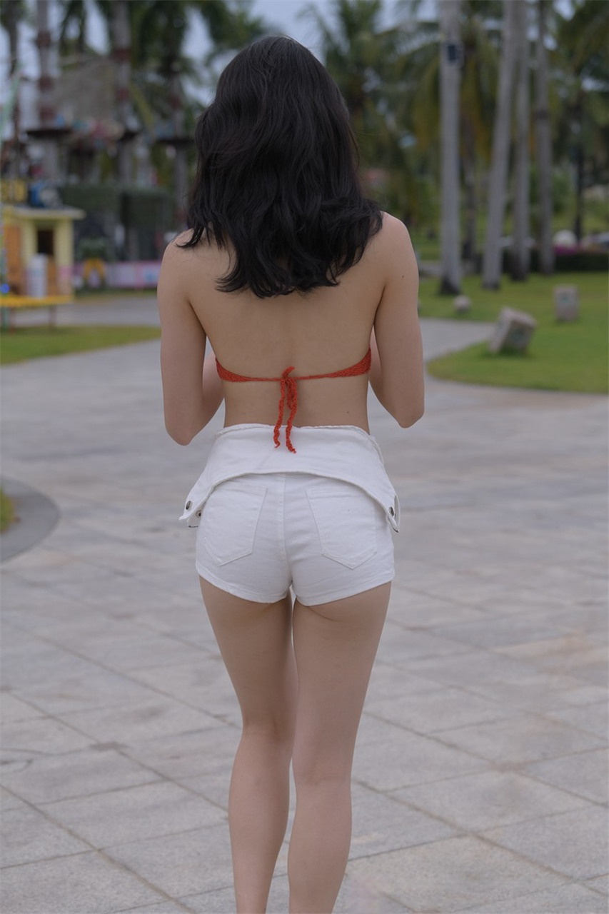 白色热裤美女-大尺渡MJ3161 [33.3G]