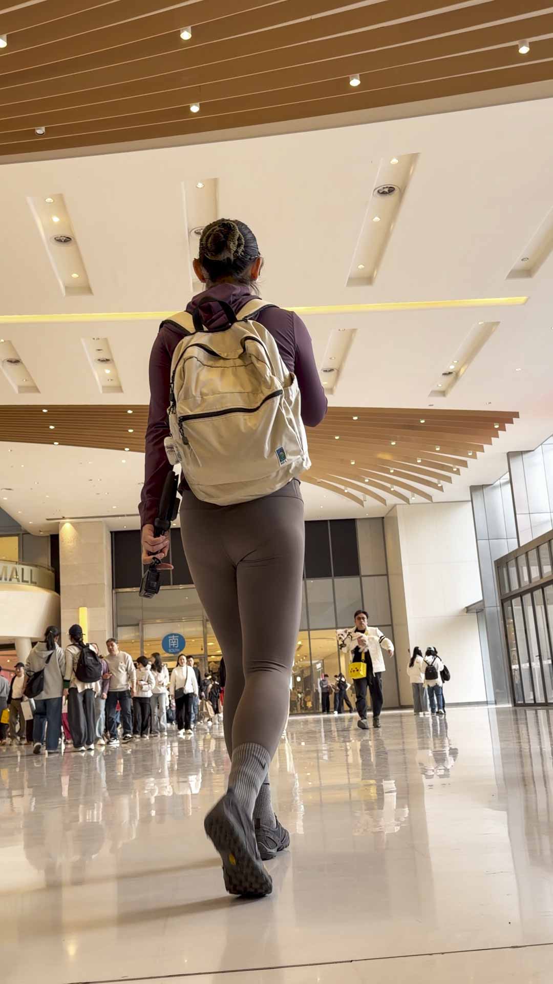 性感金三角瑜伽丰臀少妇（积分45）